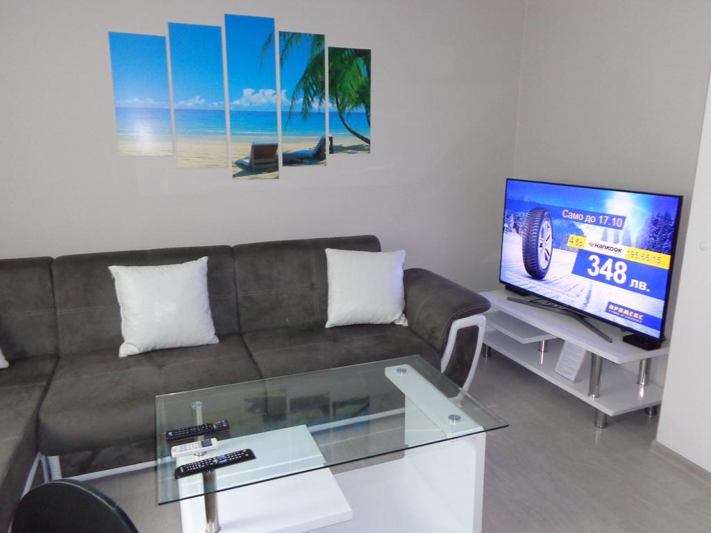 Luxury Apartment Lazur 2 Бургас Номер фото