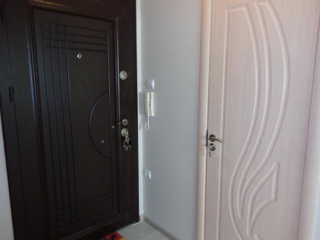 Luxury Apartment Lazur 2 Бургас Экстерьер фото